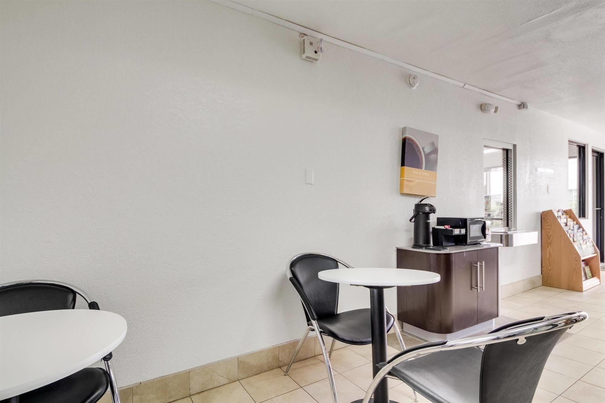Avera Suites Muskogee Kültér fotó