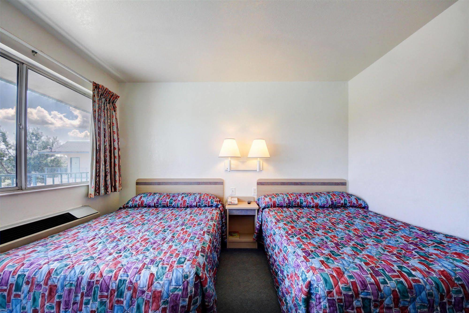 Avera Suites Muskogee Kültér fotó